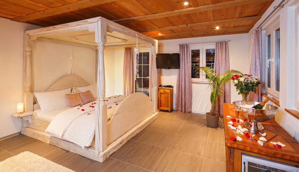 Griesalp Hotels